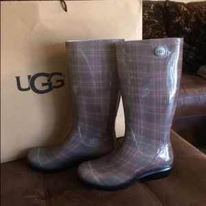 Shaye Plaid UGG boots